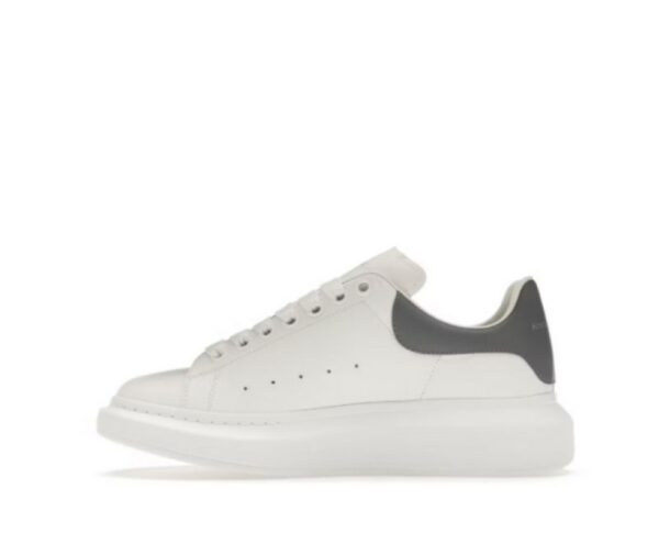 Alexander McQueen Oversized white Grey