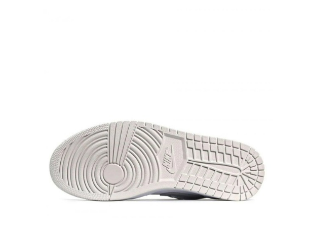 Nike Air Jordan Low Paris - Image 3